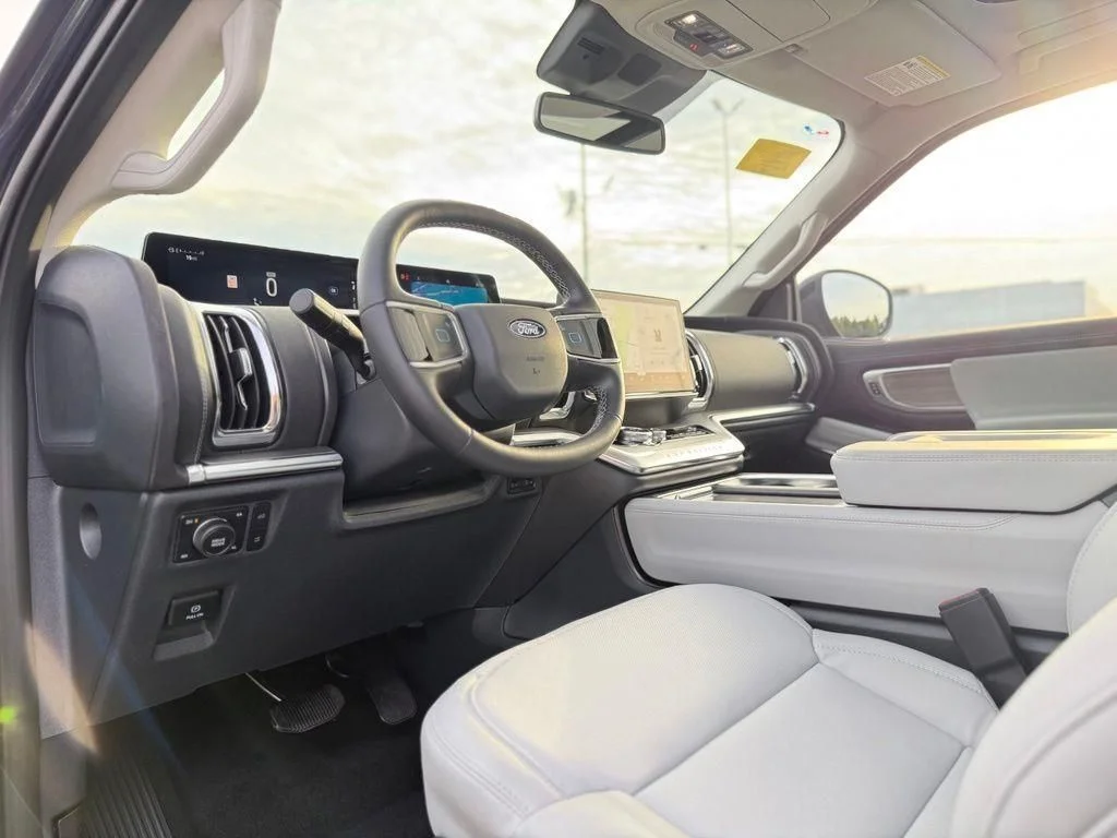 New 2027 Blue Ford Platinum image 15