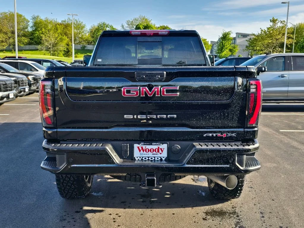 2026 GMC Sierra 2500HD AT4X - Photo 7