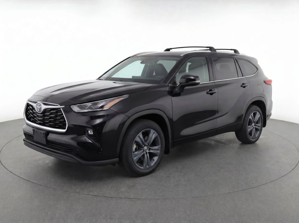 Used 2023 Black Toyota XLE image 23