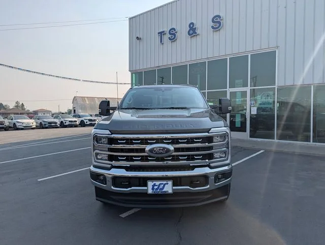 New 2026 Gray Ford Lariat image 8