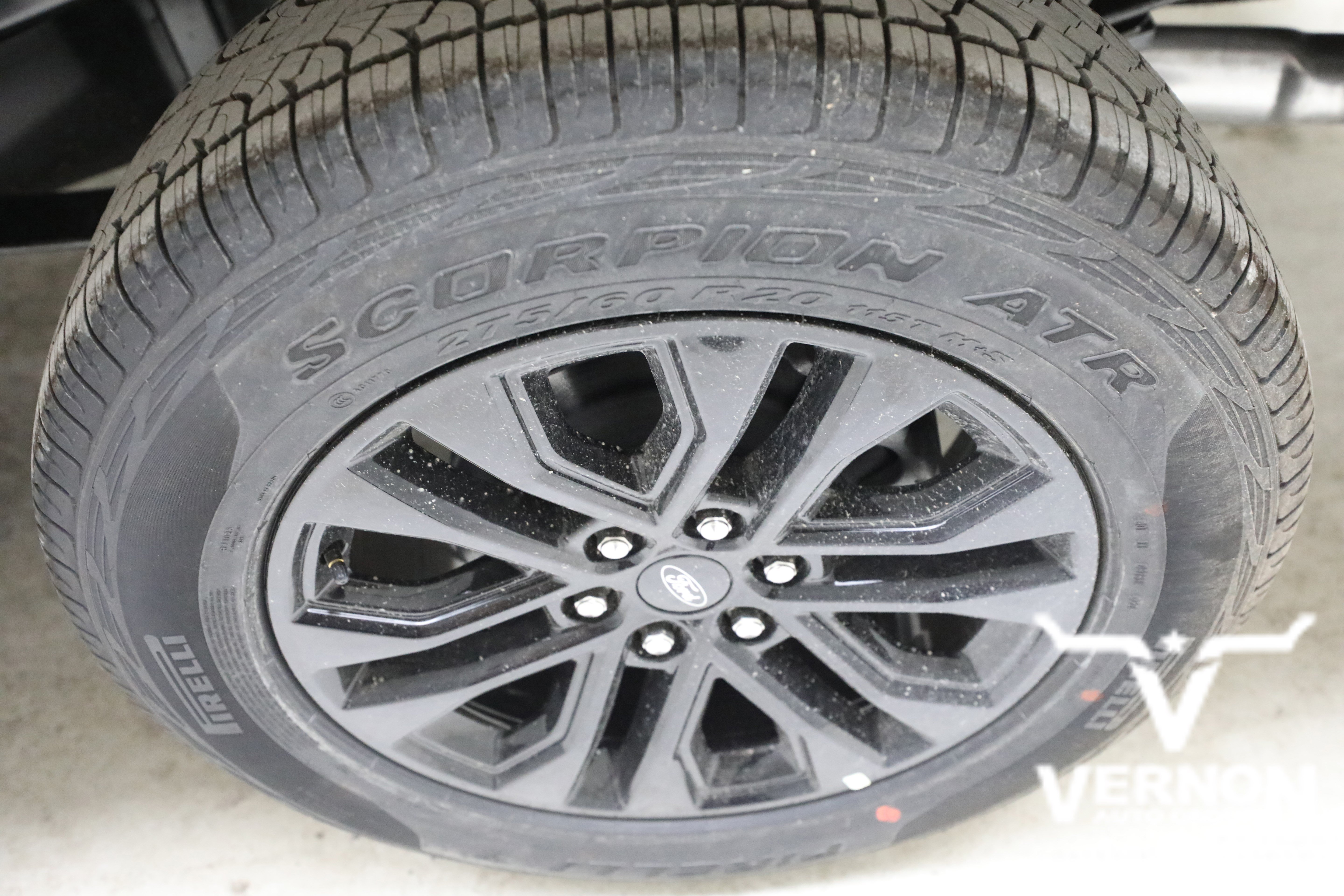 New 2026 Carbonized Gray Metallic Ford  image 33