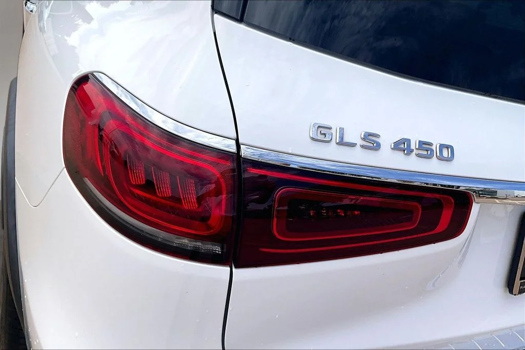 Used 2021  Mercedes-Benz GLS 450 image 31