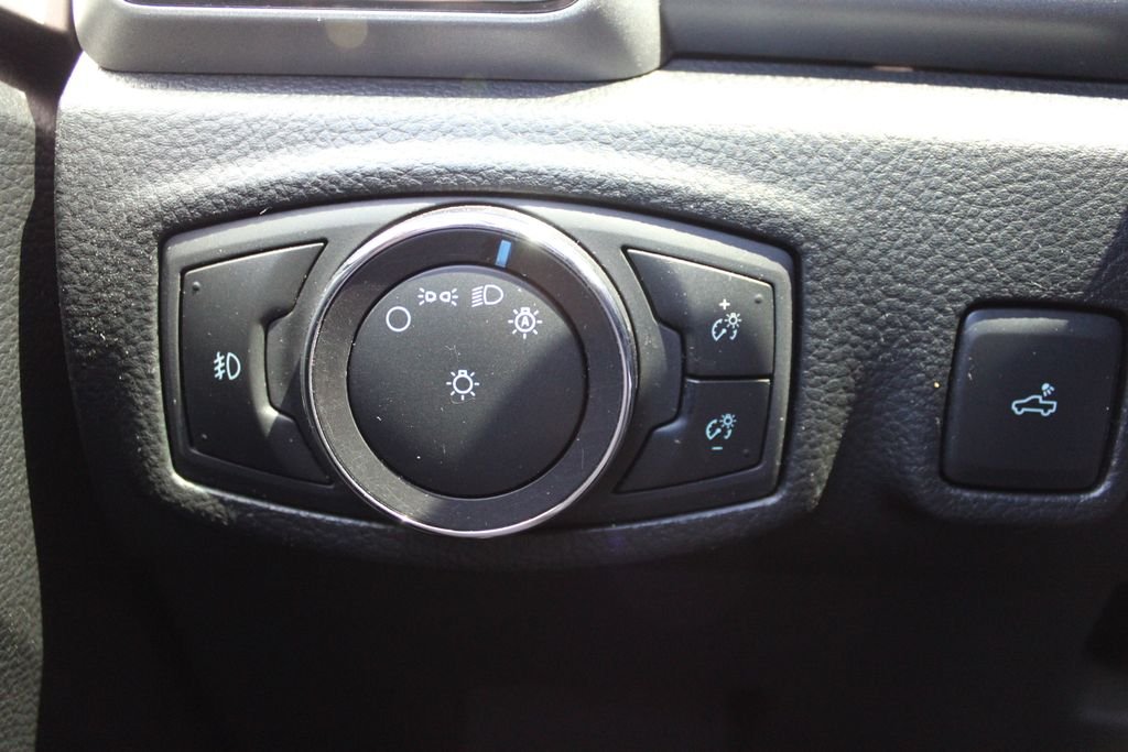 Used 2019 Gray Ford XLT image 23