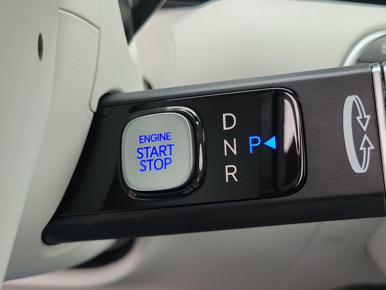 New 2027 Creamy White Pearl Hyundai SEL Premium AWD image 28