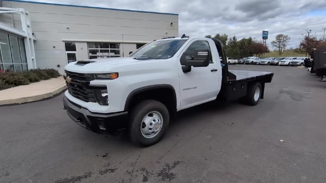 New 2025 Summit White Chevrolet Work Truck image 36