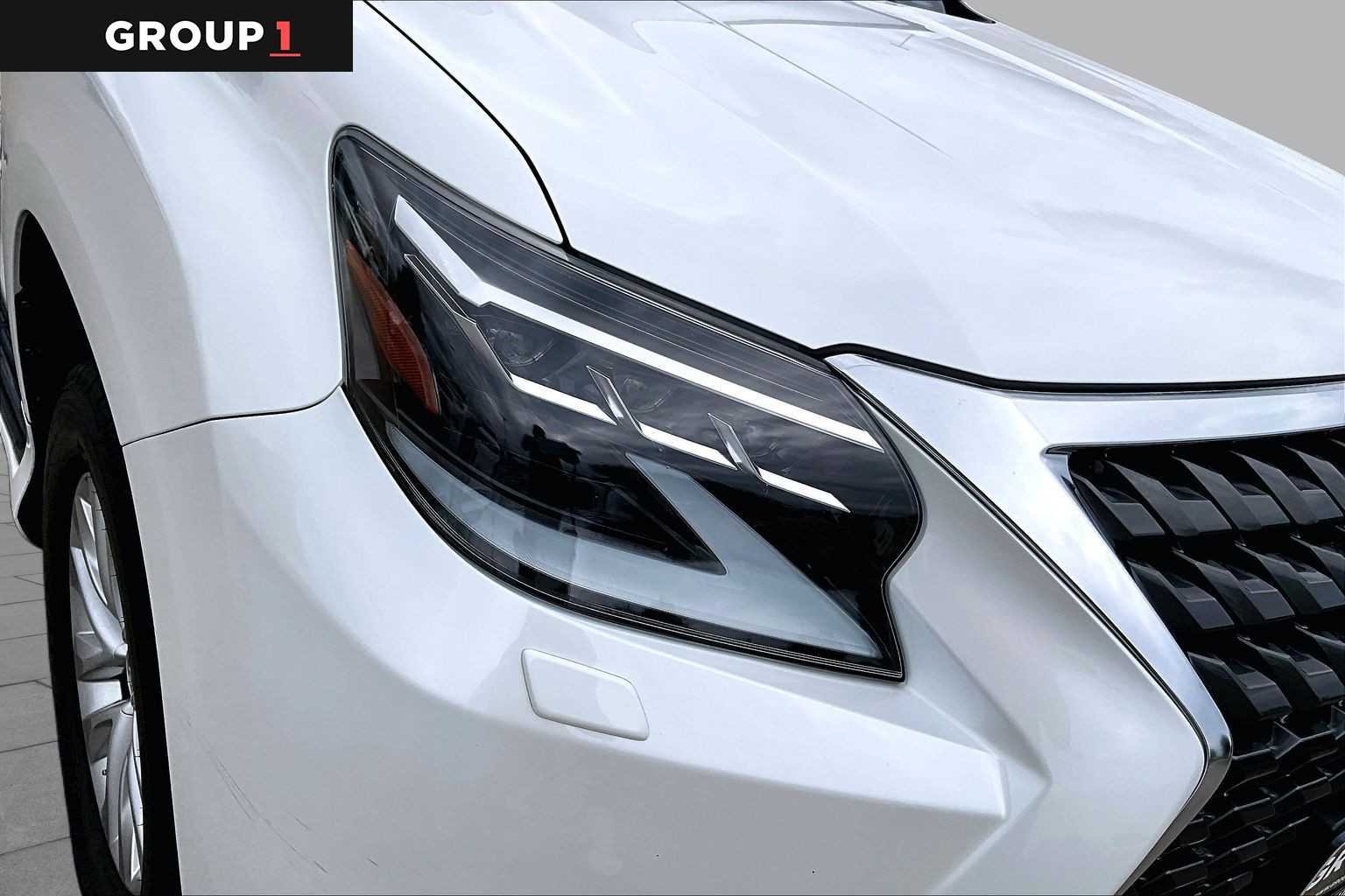 Certified Used 2021 STARFIRE PEARL Lexus Premium image 25