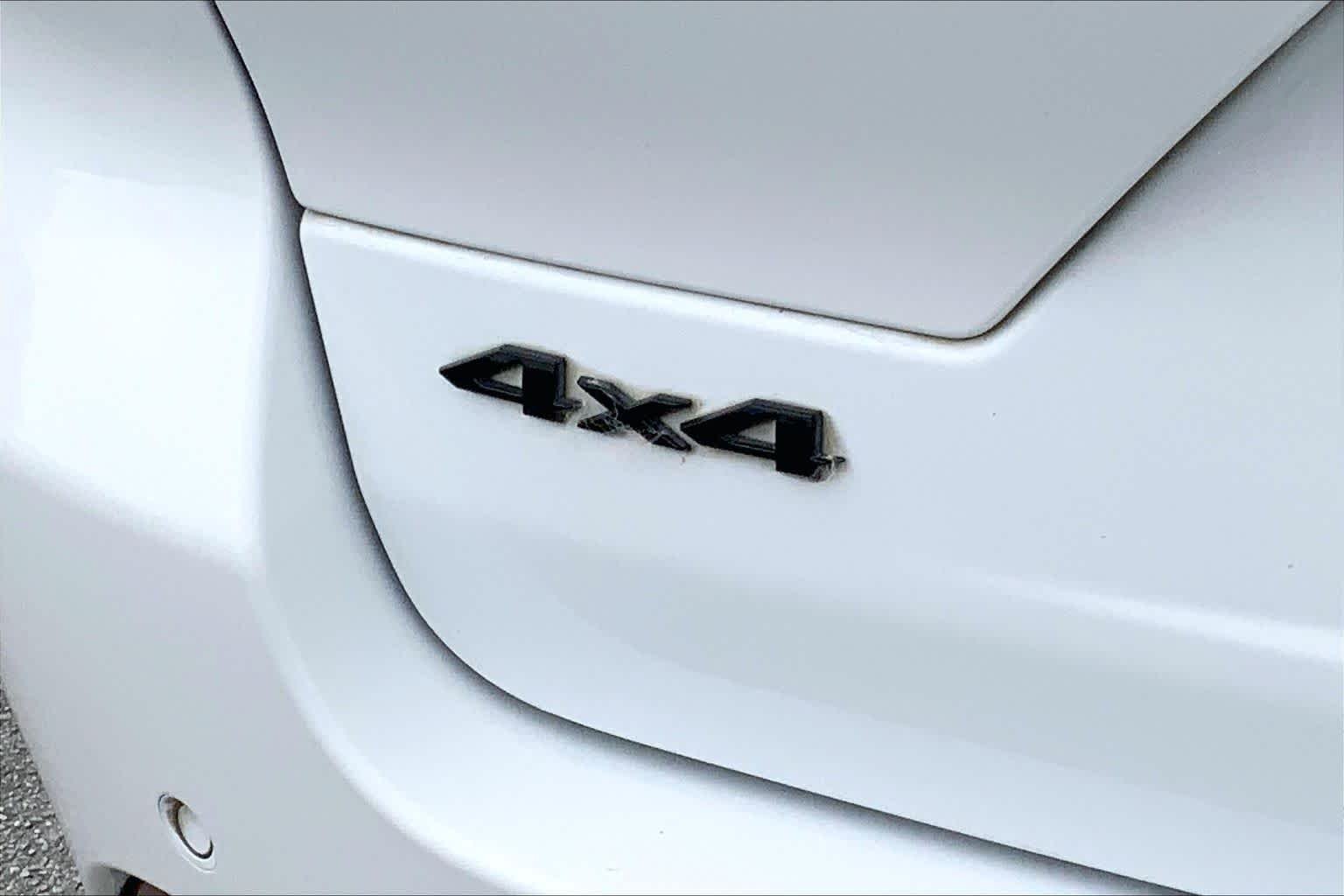 Used 2022 Bright White Clearcoat Jeep Altitude image 16