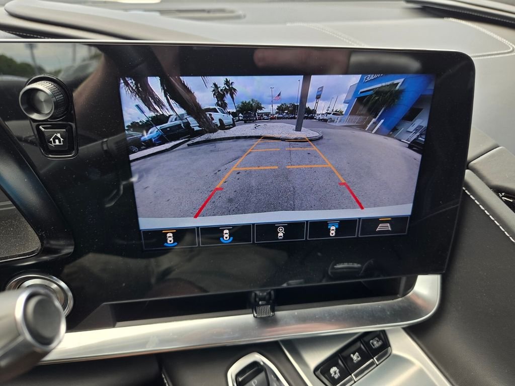 Used 2023 White Chevrolet Stingray image 34