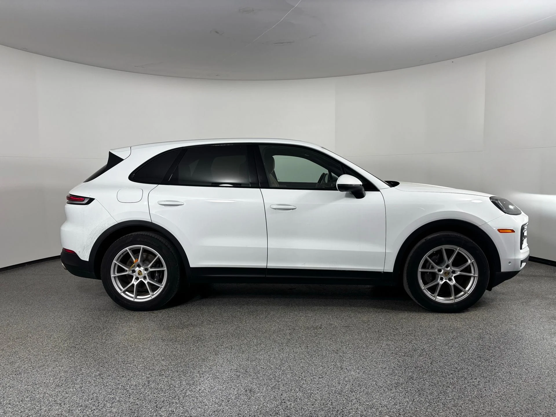Used 2024 White Porsche Base image 6