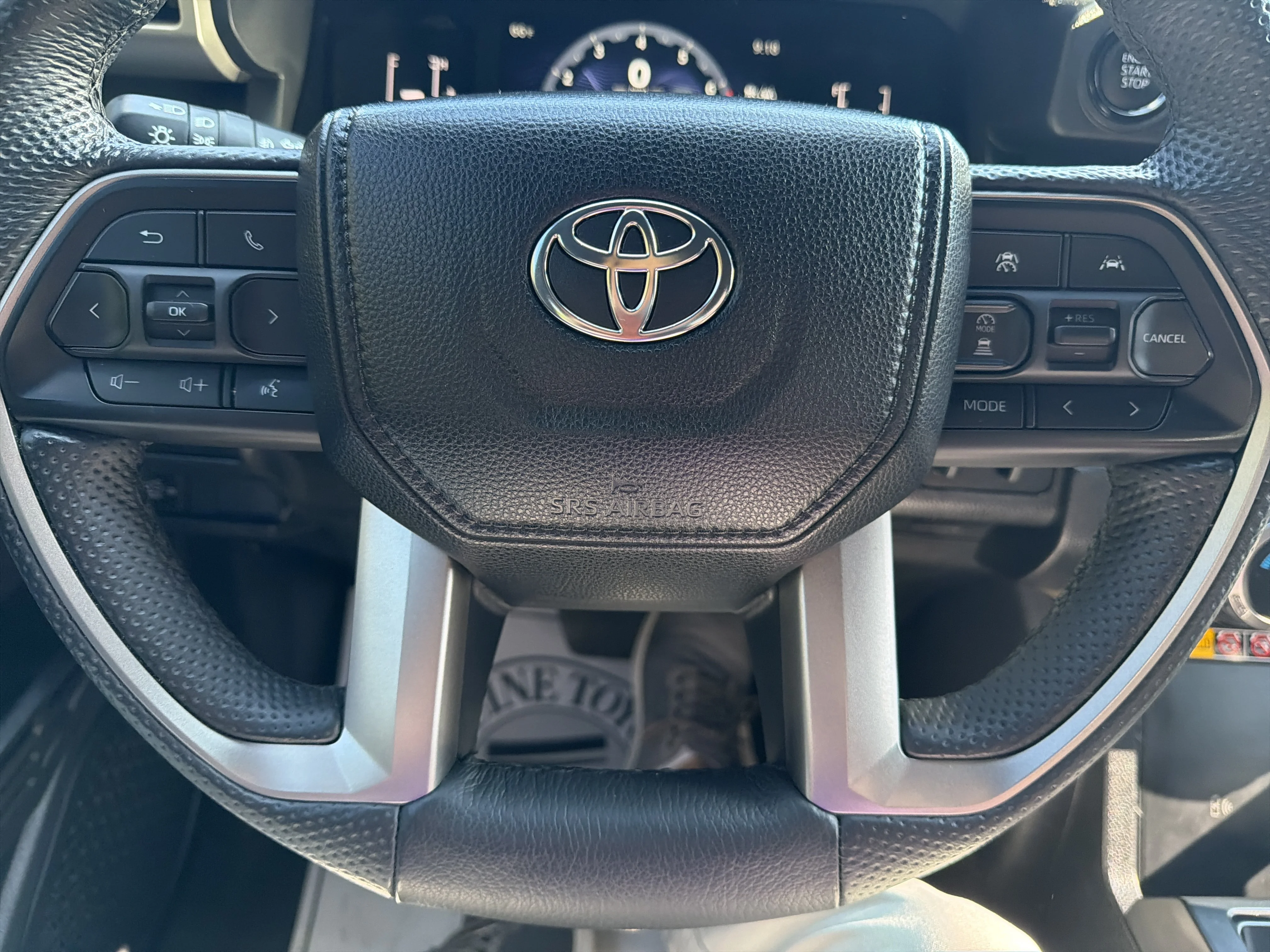 2024 Toyota Tacoma SR5 - Photo 17