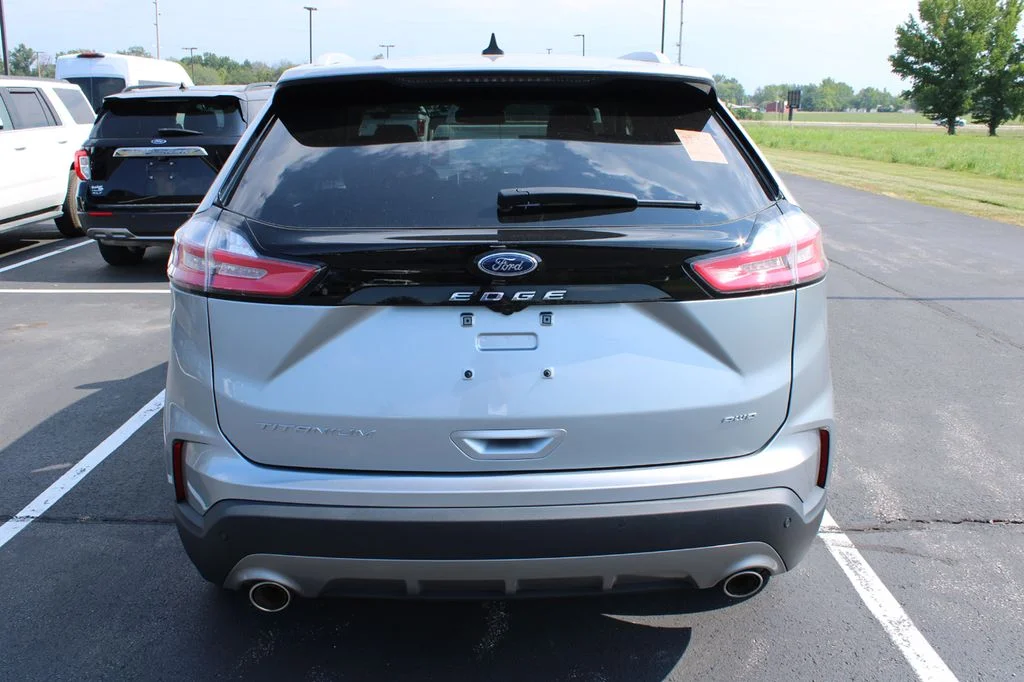Certified Used 2024 Silver Metallic Ford Titanium image 6