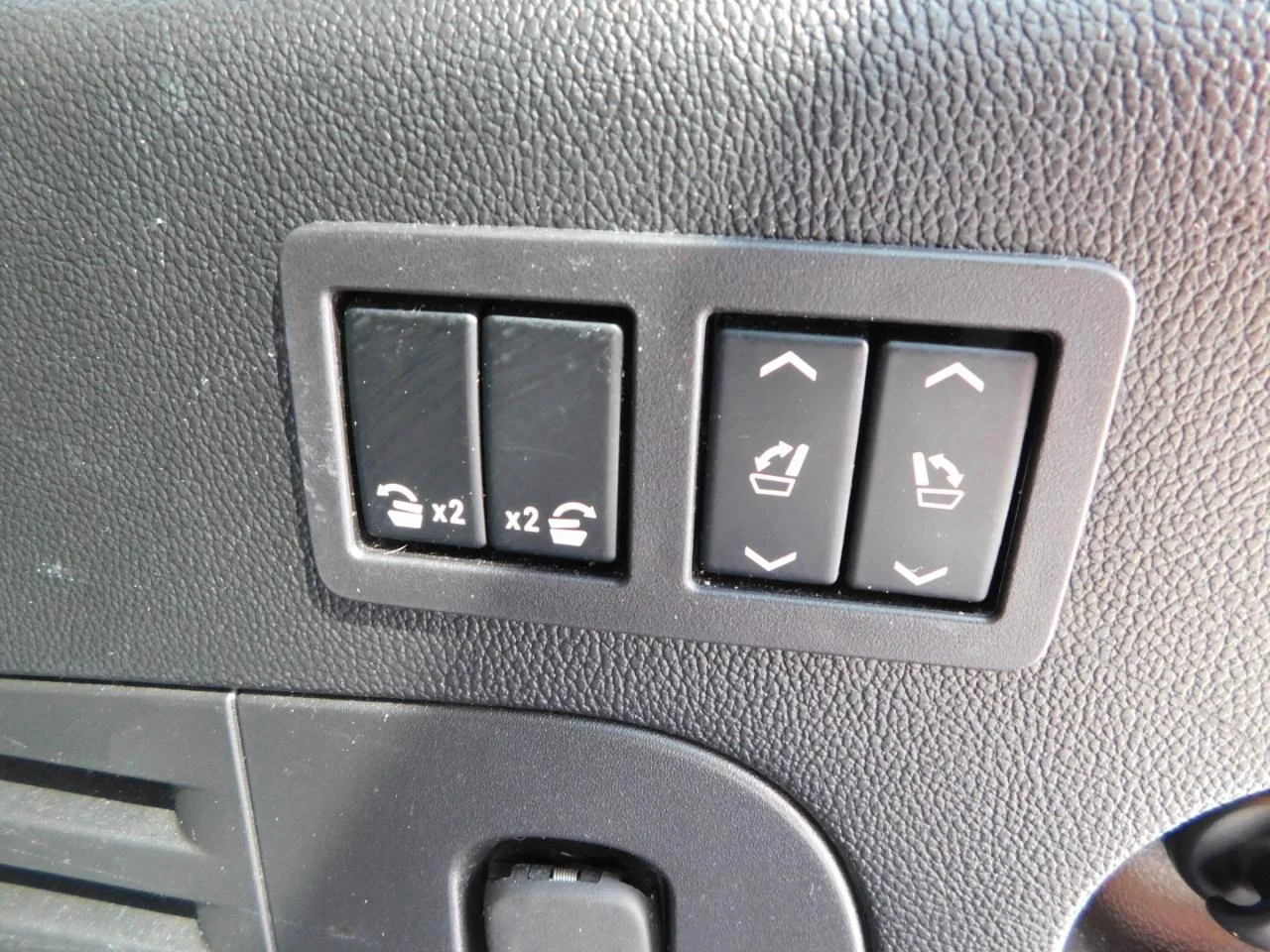 Used 2018 Black Cadillac 2WD 4dr Luxury image 25