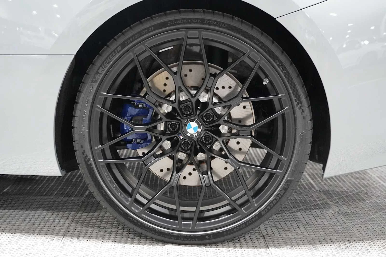 New 2026 Brooklyn Grey Metallic BMW  image 7