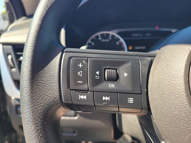 Used 2024 Gray Nissan SV image 28