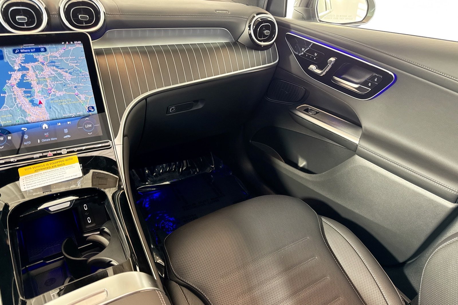 New 2026 MANUFAKTUR Moonlight White Metallic Mercedes-Benz AMG® GLC 43 image 20