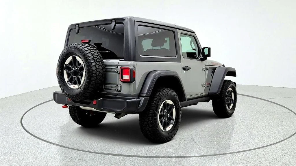 Used 2022 Sting-Gray Clearcoat Jeep Rubicon 4x4 w/ 8-Speed Auto & Black Wheels image 5
