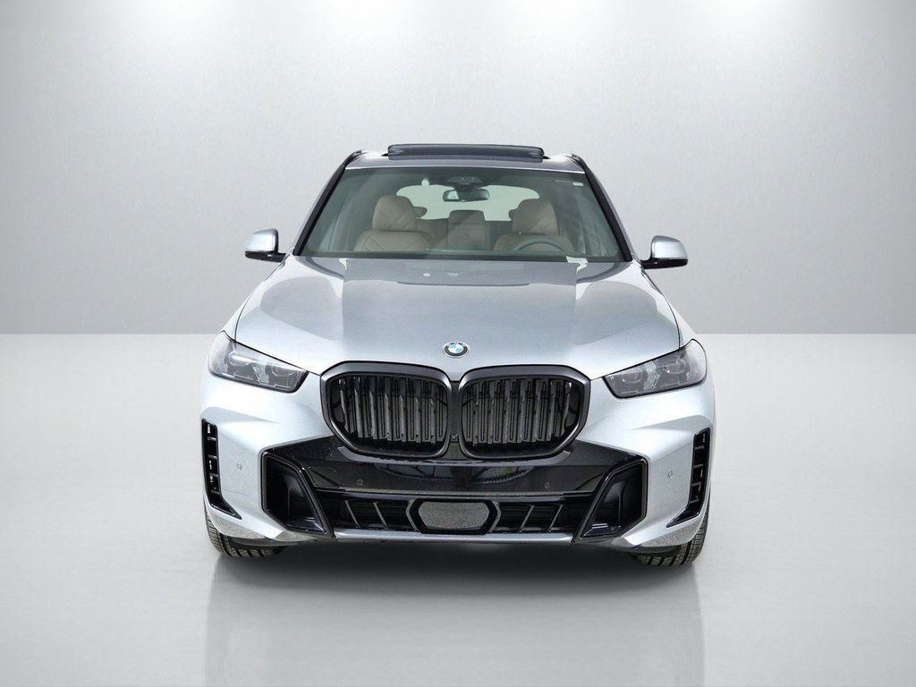 Used 2026 Skyscraper Grey Metallic BMW xDrive40i image 3