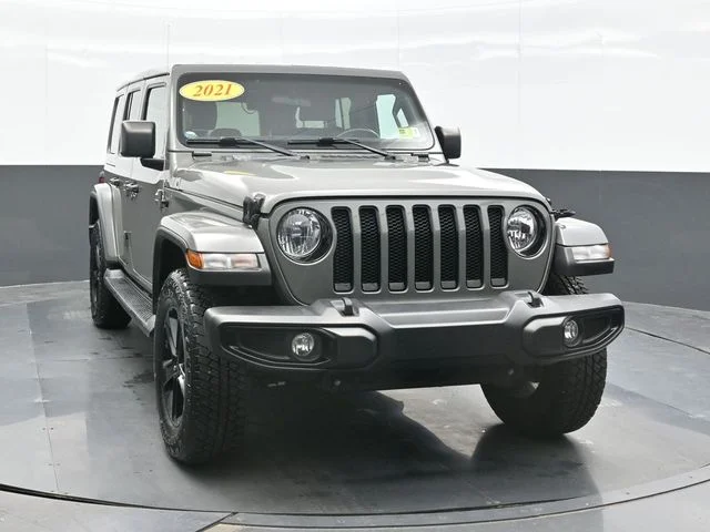 Used 2021 Gray Jeep Unlimited Sahara Altitude image 6