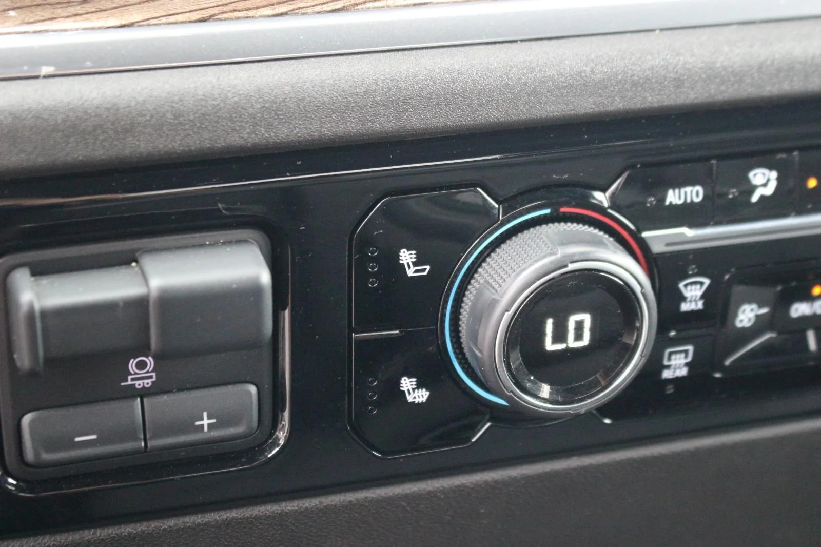 Used 2025 Black Chevrolet LT image 26
