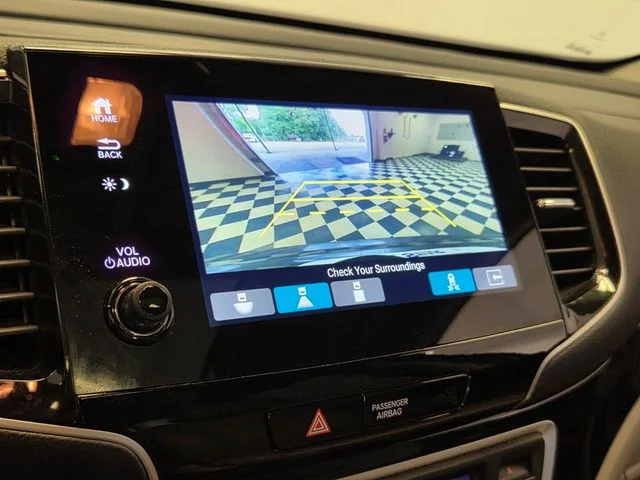 Used 2021  Honda Touring image 22