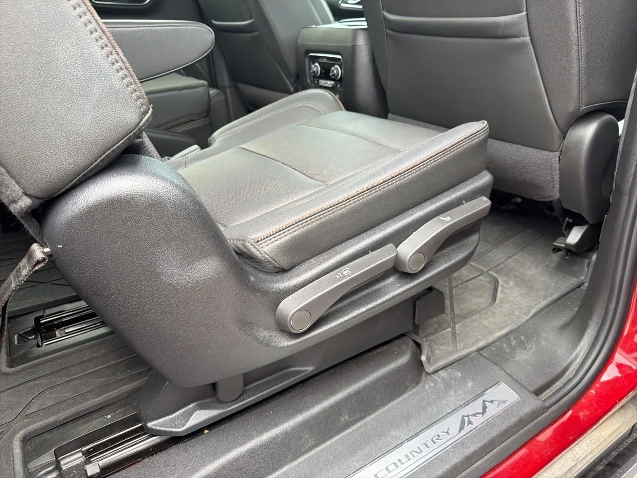 Used 2024 Radiant Red Tintcoat Chevrolet High Country image 15