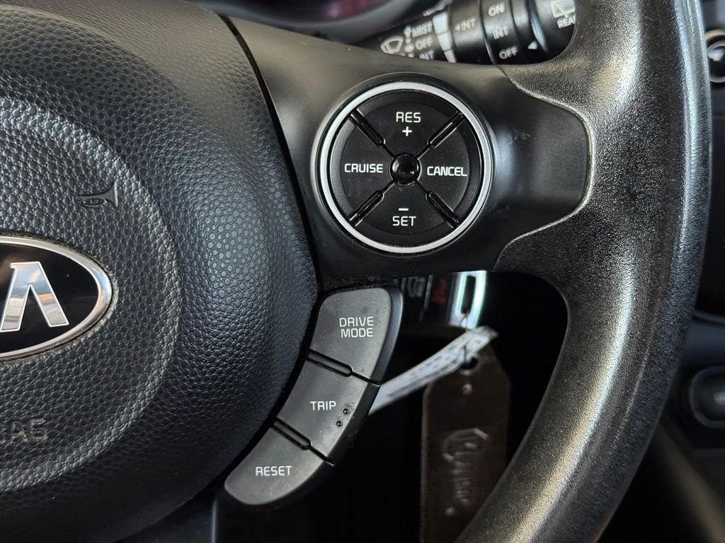 Used 2019 Silver Kia Plus image 26