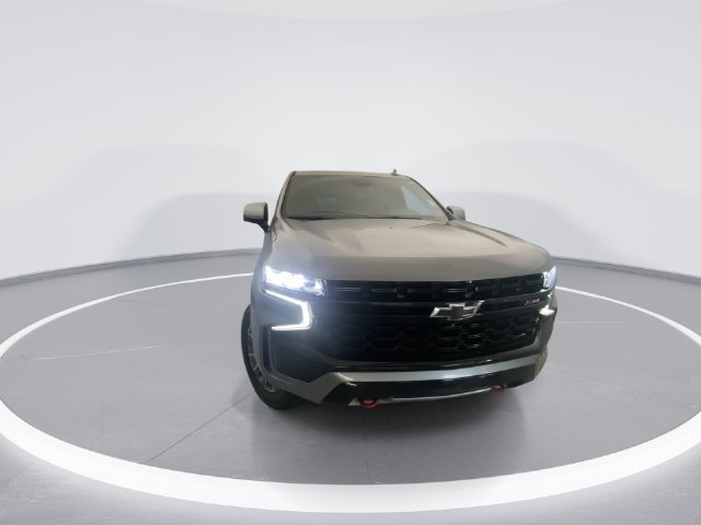 Used 2023 Gray Chevrolet Z71 image 3