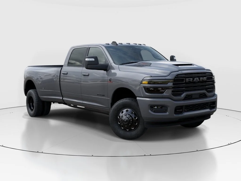 New 2026 Ceramic Gray Clear-Coat Exterior Paint RAM Laramie image 3