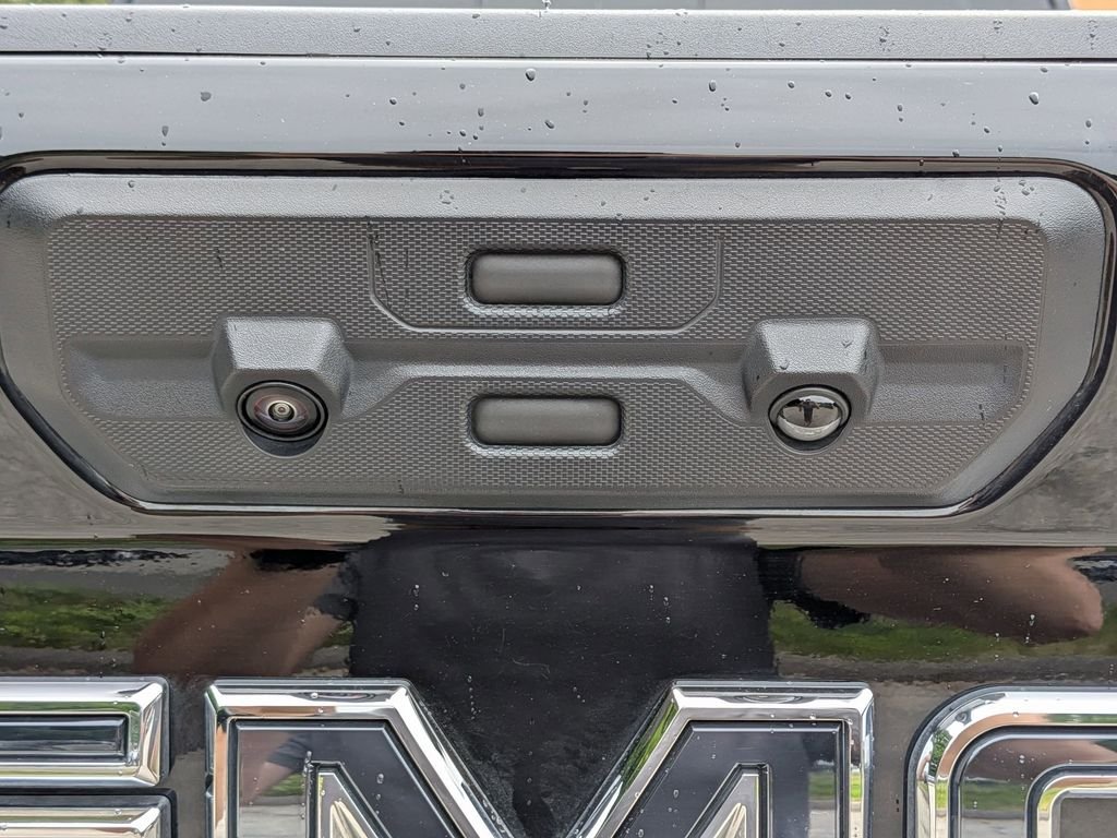Used 2026 Black GMC Denali Ultimate image 6