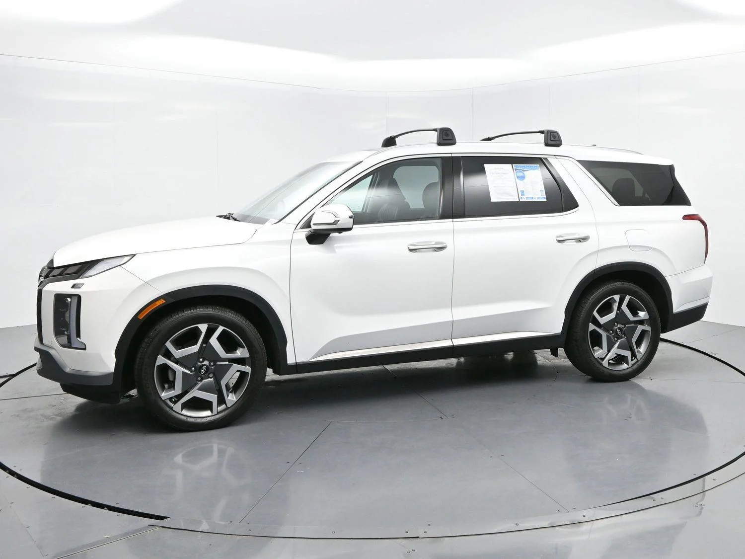 Used 2023 Hyper White Hyundai Limited image 4