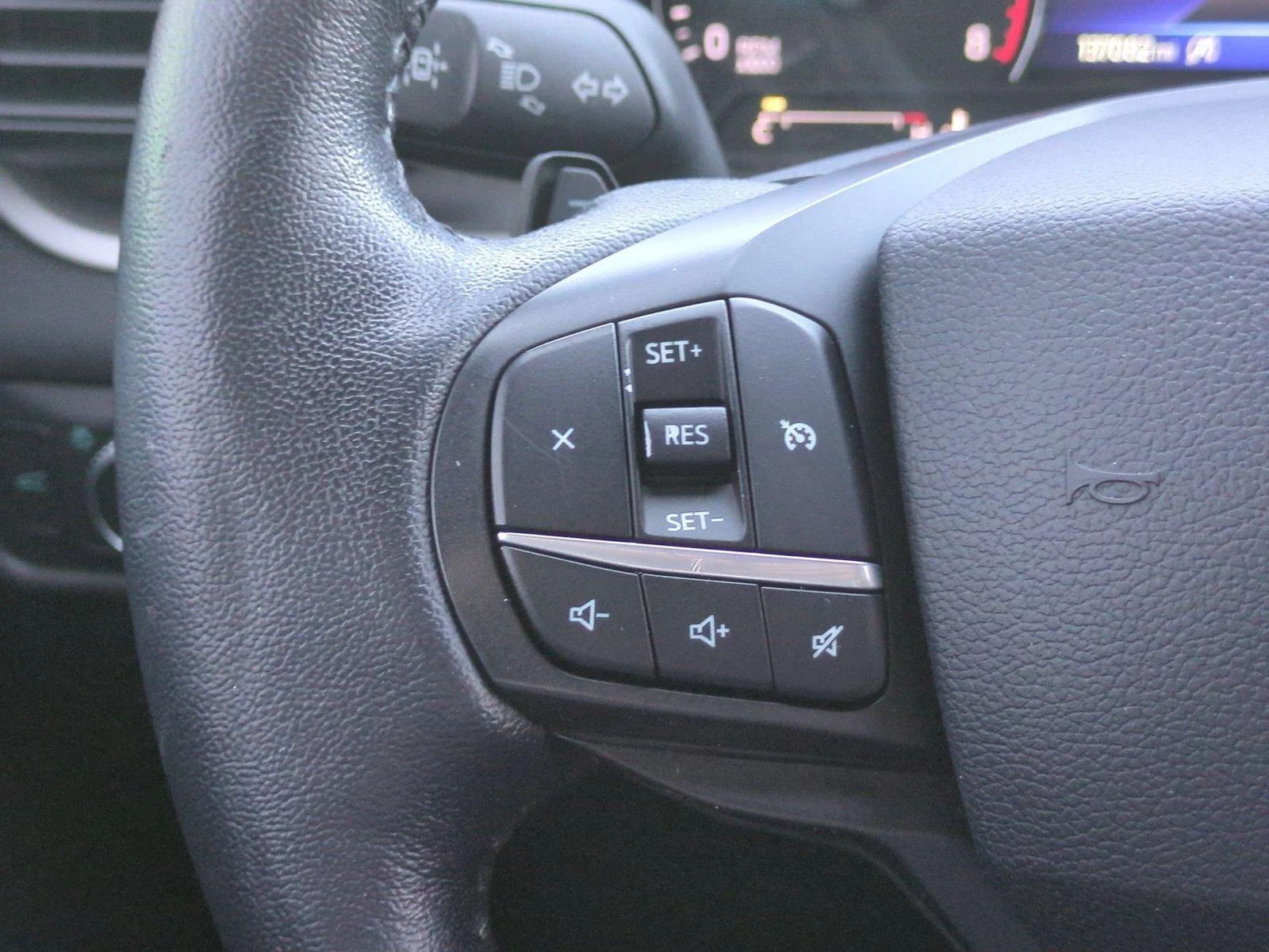 Used 2020 Magnetic Metallic Ford XLT image 19