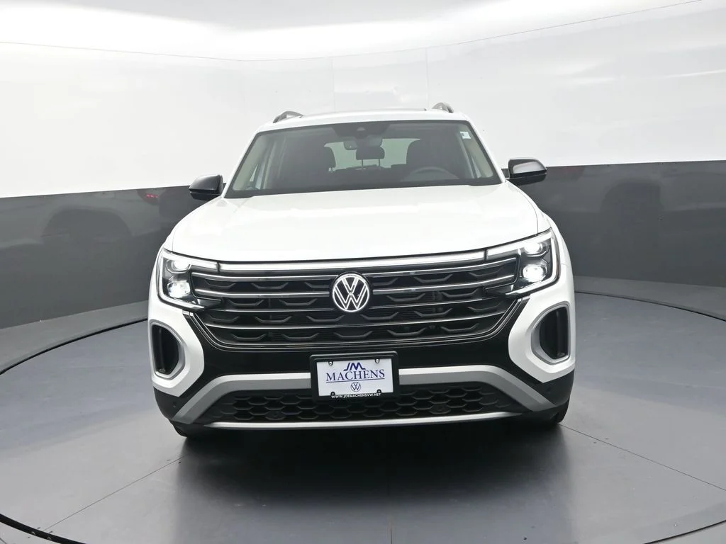New 2026  Volkswagen 2.0T Peak Edition image 2