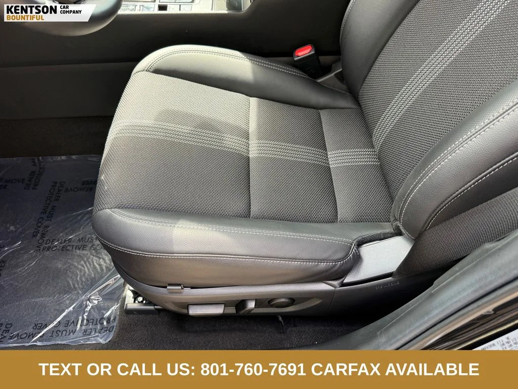 Used 2026 Black Mazda Preferred image 29