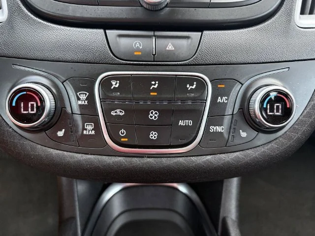 Used 2024 White Chevrolet LT image 30