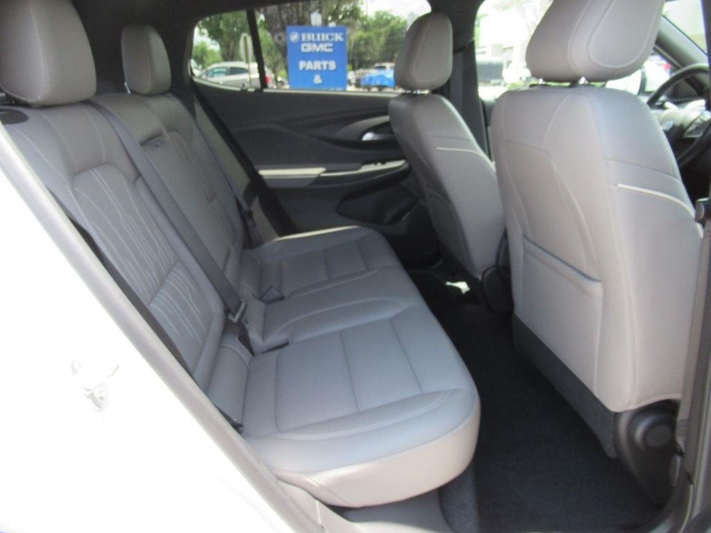 Used 2024 White Buick Avenir image 33
