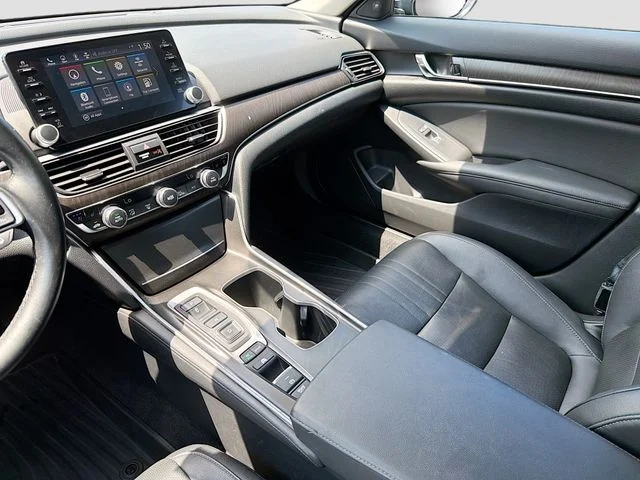 Used 2019 Black Honda Touring image 23