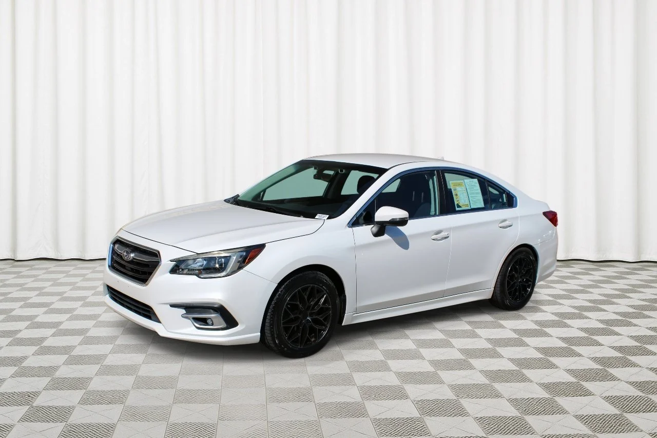 Used 2019 Crystal White Pearl Subaru Premium All-Wheel Drive image 9