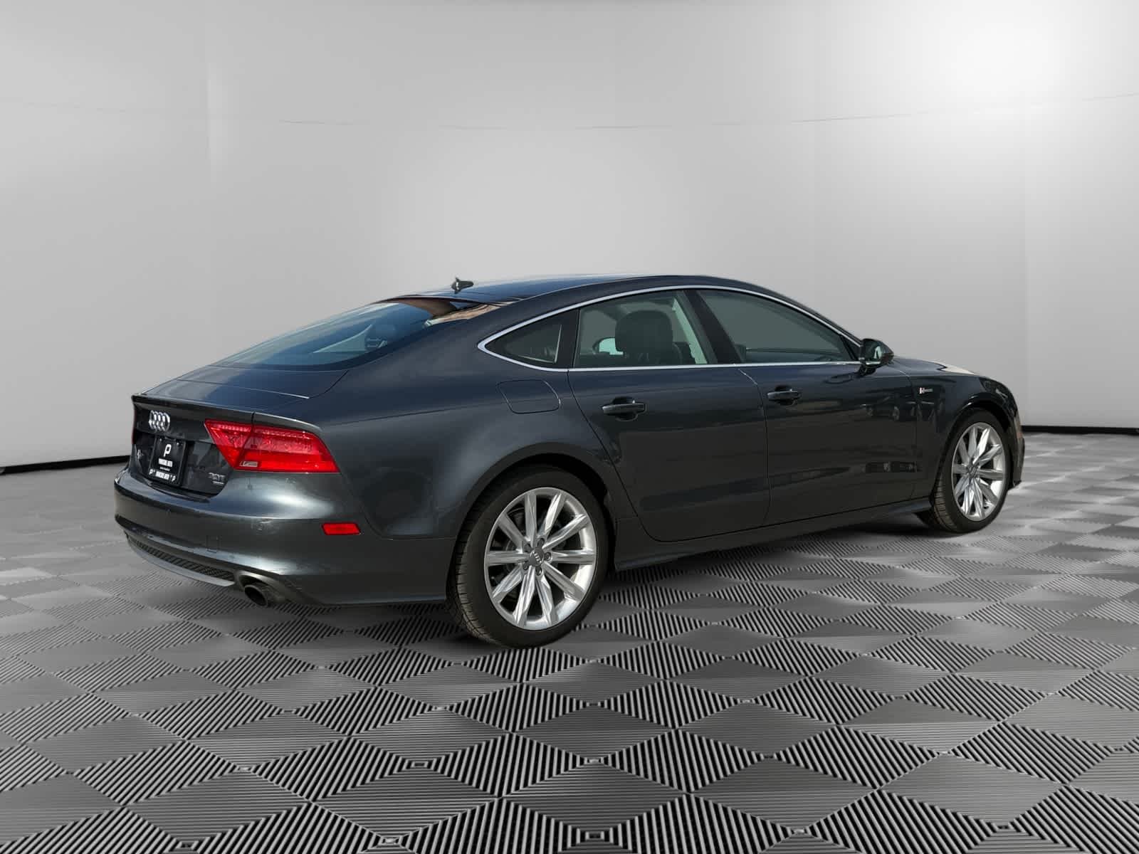 Used 2014 Daytona Gray Pearl Effect Audi 3.0 Prestige image 5