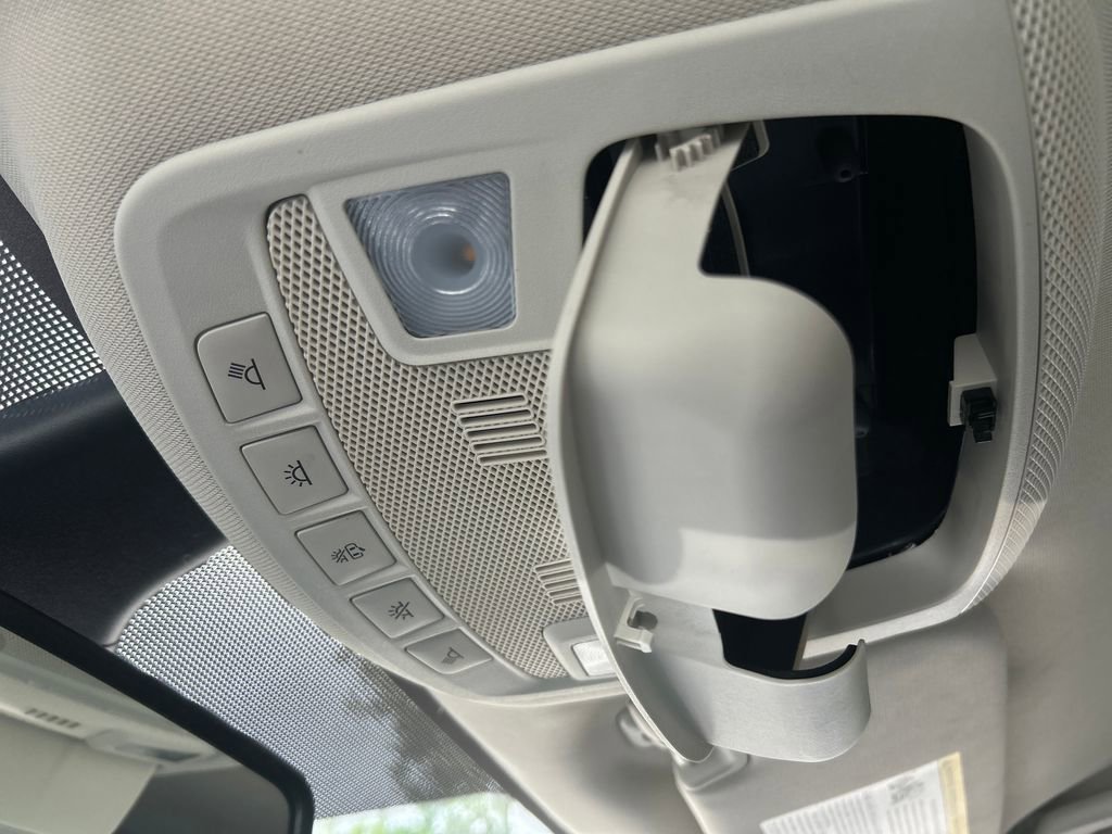 Used 2023 Gray Ford SEL image 30