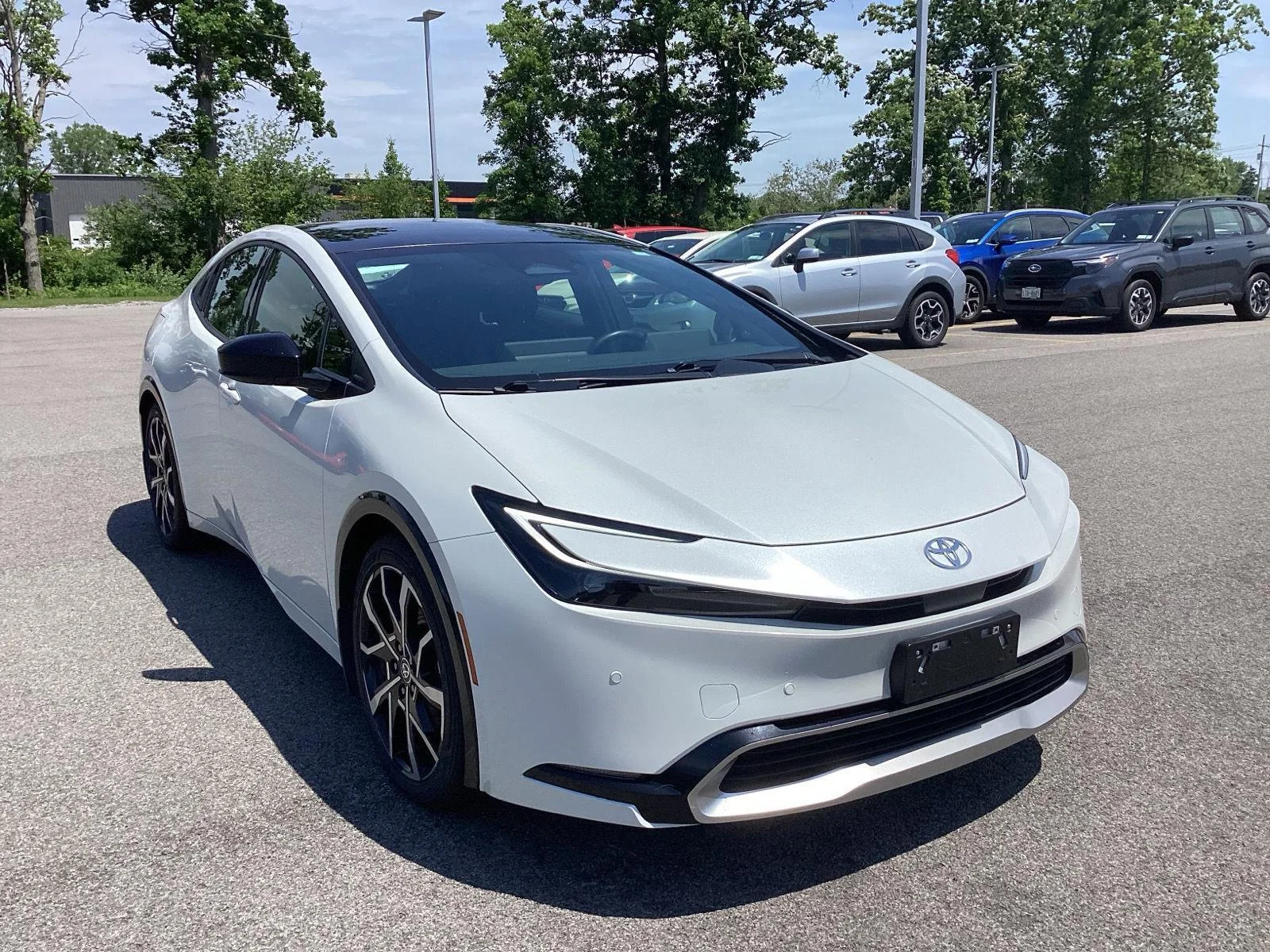 Used 2023 Wind Chill Pearl Toyota XSE image 10