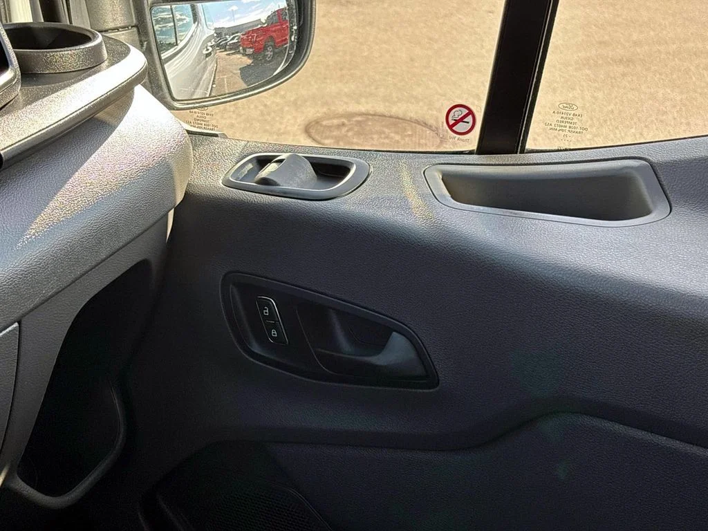 Used 2025 Oxford White Ford  image 25