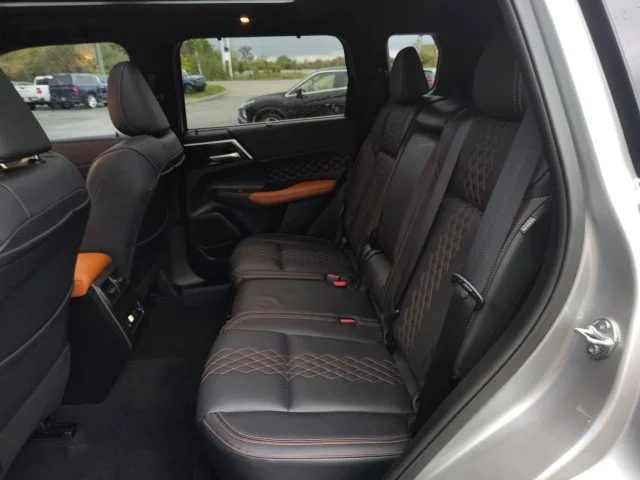 Used 2024 Silver Mitsubishi SEL image 25