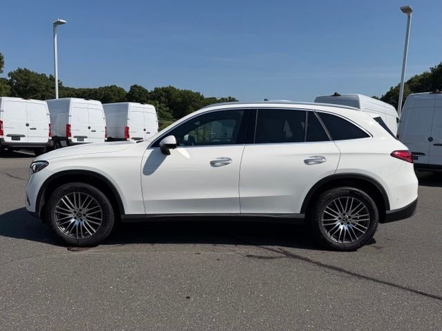 Used 2026 White Mercedes-Benz GLC 300 image 4