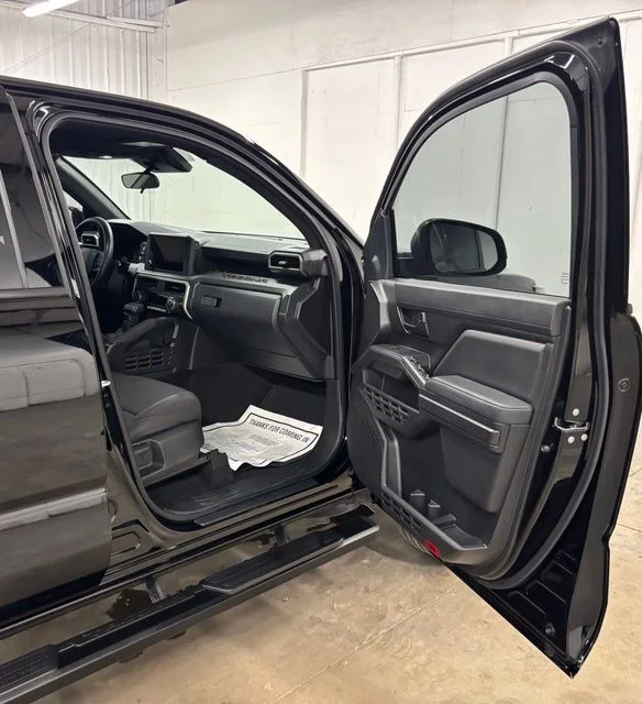 Used 2025 BLACK Toyota  image 17