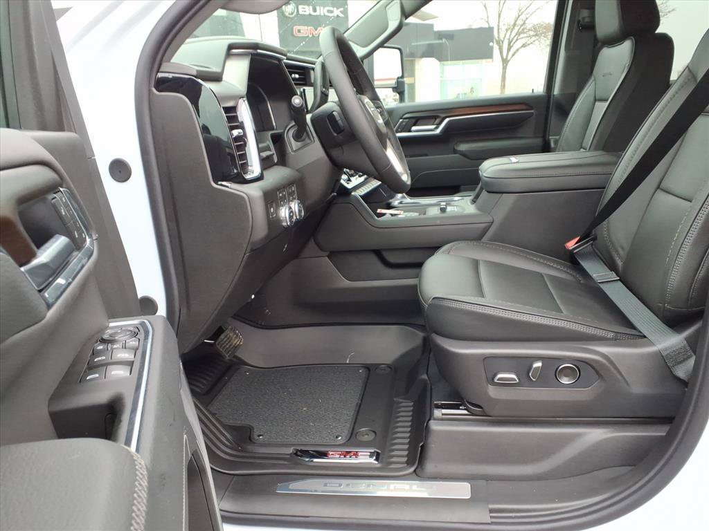 2026 GMC Sierra 3500HD Denali - Photo 21