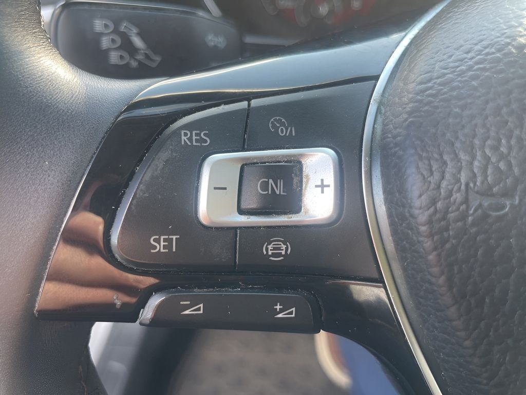 Used 2019 Silver Volkswagen 1.4T SE image 17