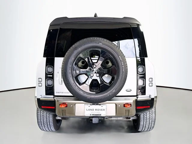 Used 2021 Hakuba Silver Metallic Land Rover X image 6