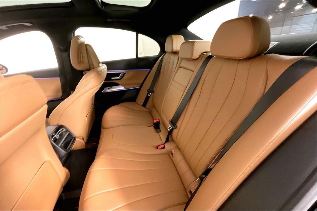 2026 Mercedes-Benz E-Class E350 - Photo 18