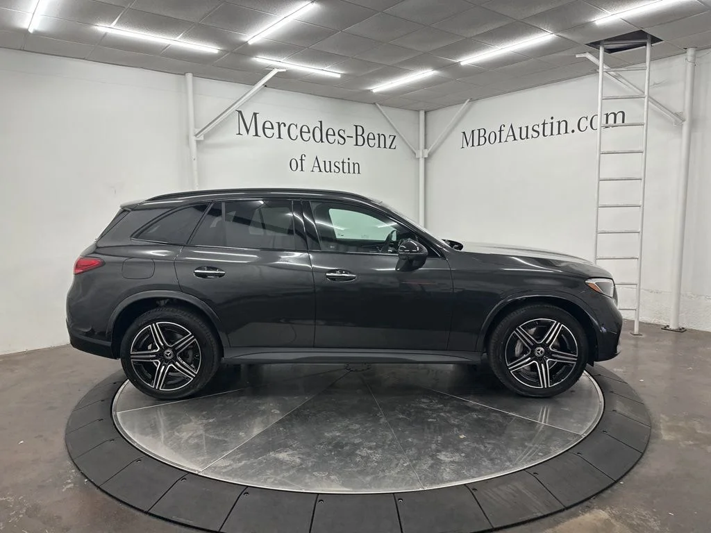 Used 2026 Gray Mercedes-Benz GLC 300 image 8