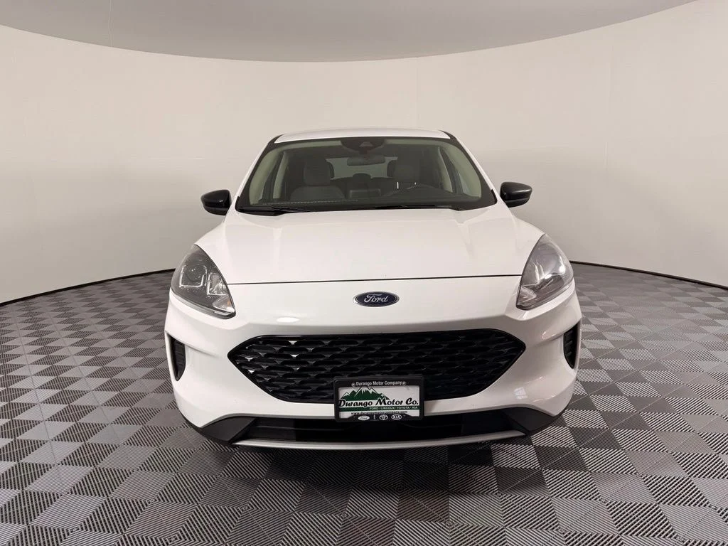 Used 2020 White Ford SE Sport image 3